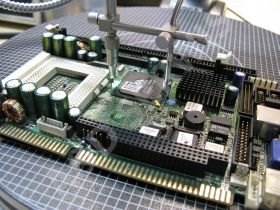 A&D Serwis naprawa elektroniki przemysłowej, endoskopowa inspekcja BGA.