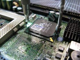 A&D Serwis naprawa elektroniki przemysłowej, endoskopowa inspekcja BGA.